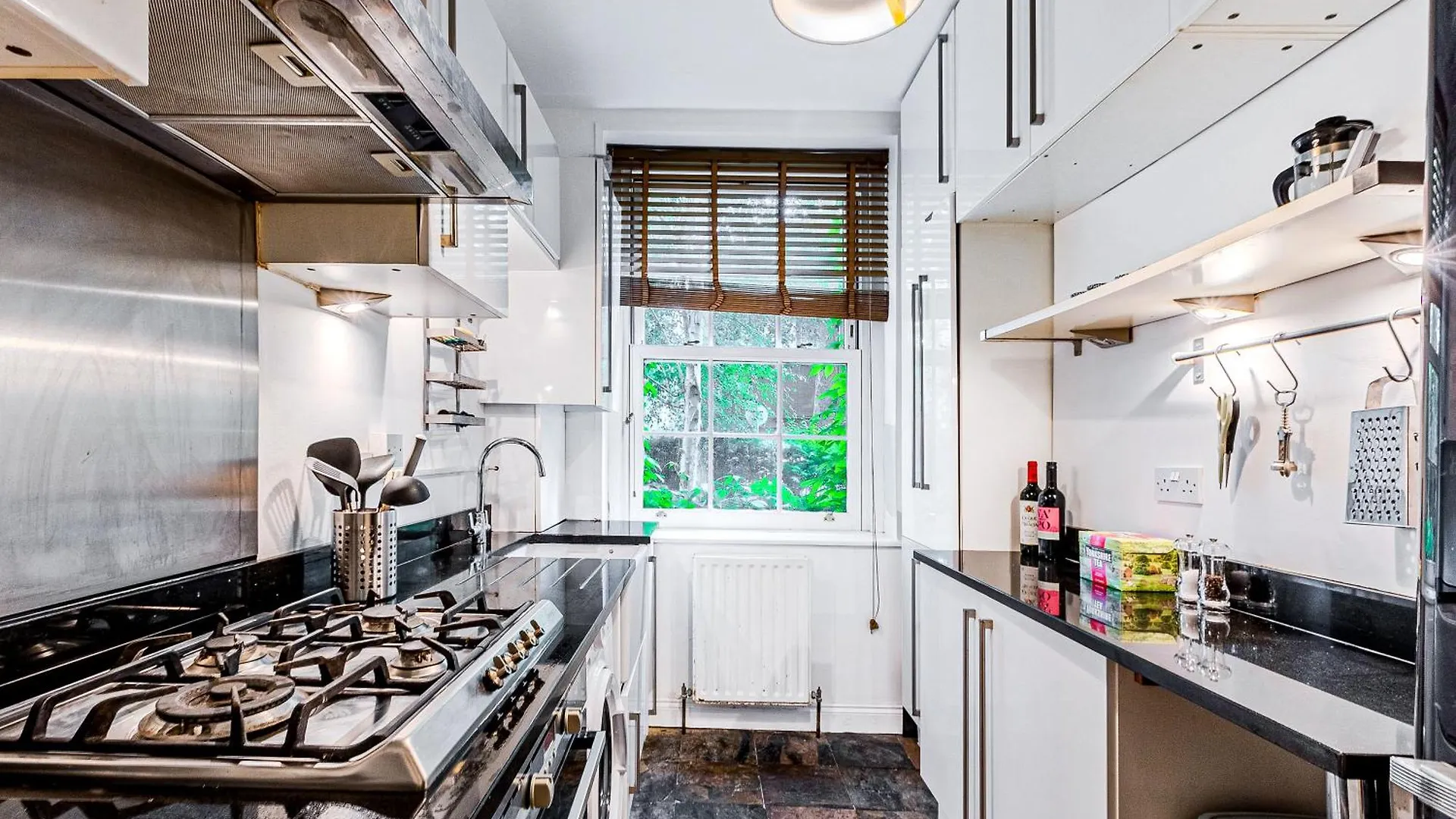 Lejlighed Secluded Oasis 1Br Flat, Bethnal Green, 2Min Tube London
